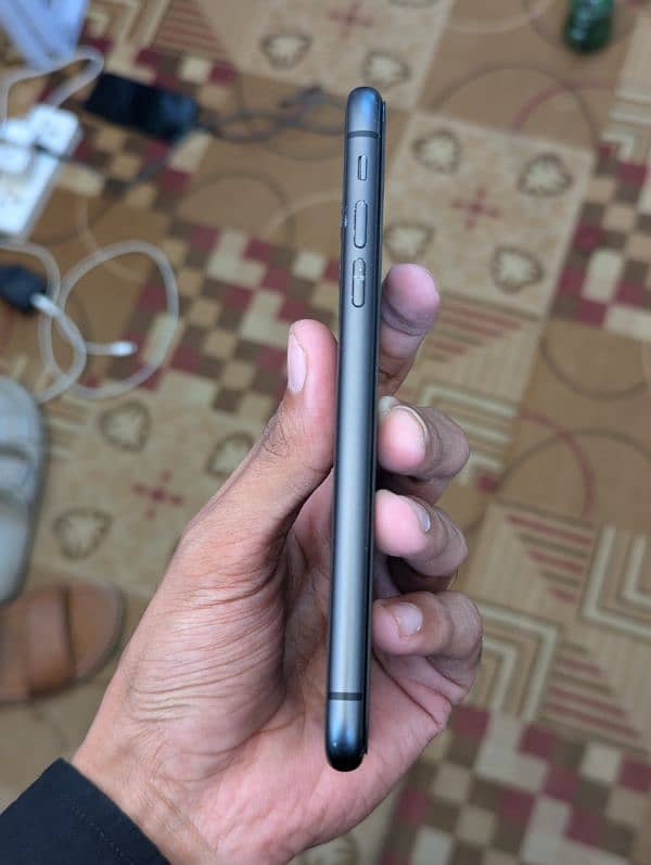 Iphone 11 Non PTA 2