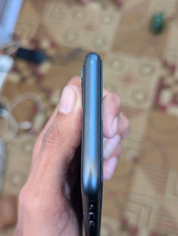 Iphone 11 Non PTA 3