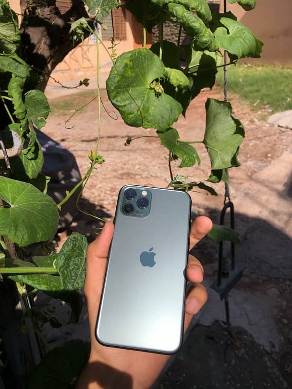 iphone 11 pro 256 gb dual approved 6