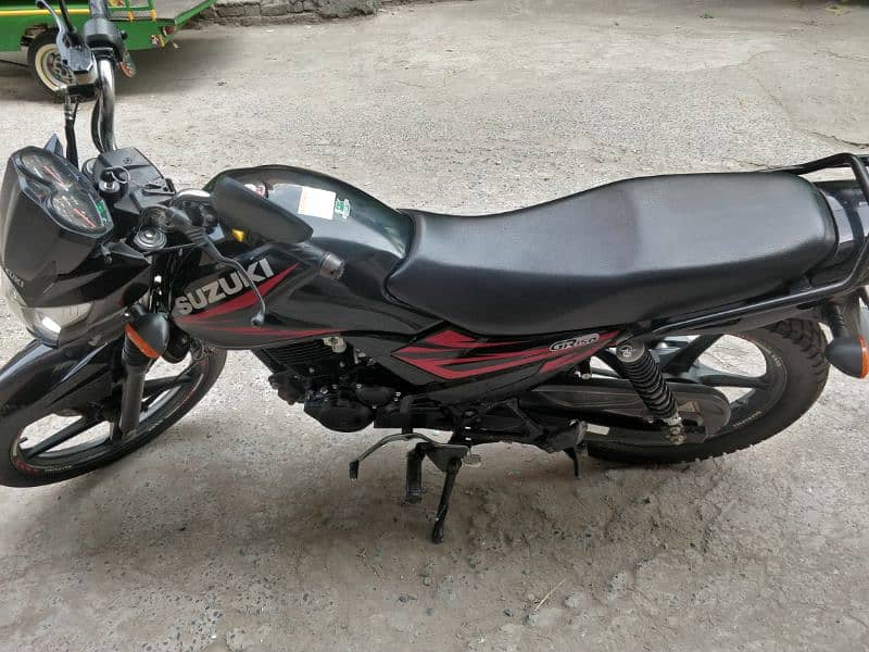 Suzuki GR-150 4