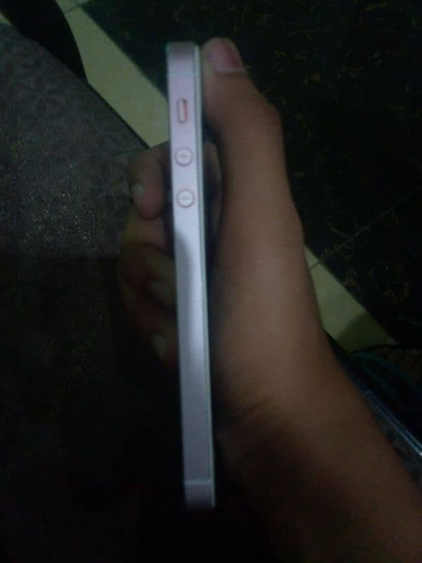 IPhone se 2016  dead 4