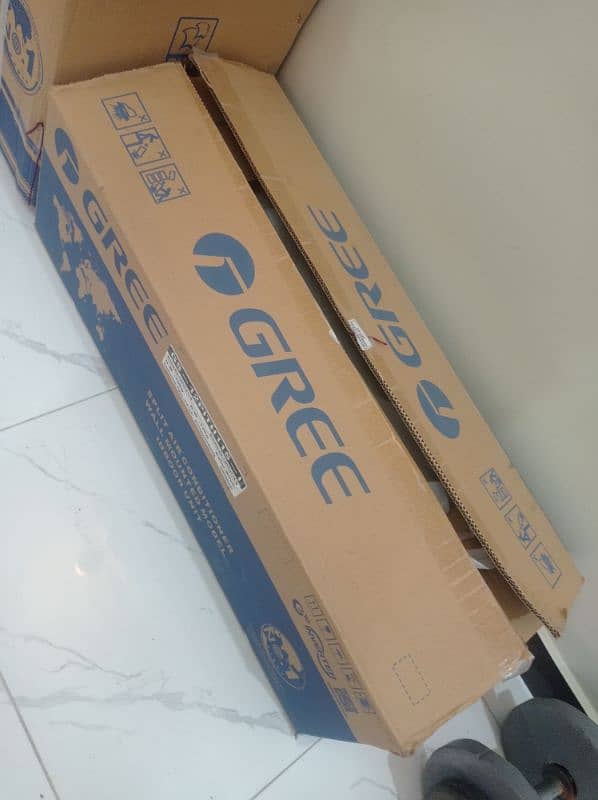 Gree brand new Split Air Conditioner 1-Ton 5