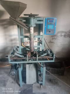 moulding machine urgent for sale