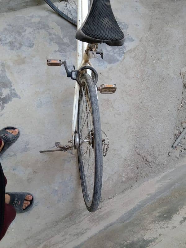 japani cycle with gear with new tyre tube bohat achi like new conditio 9