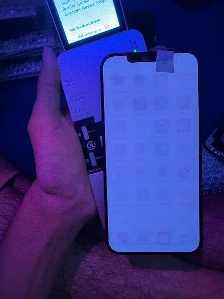 iPhone 12 pro max lcd available in minor shade 8