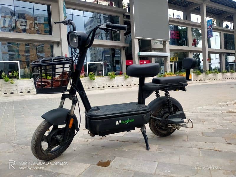 Electric Scooty Available For Sale. . . 1