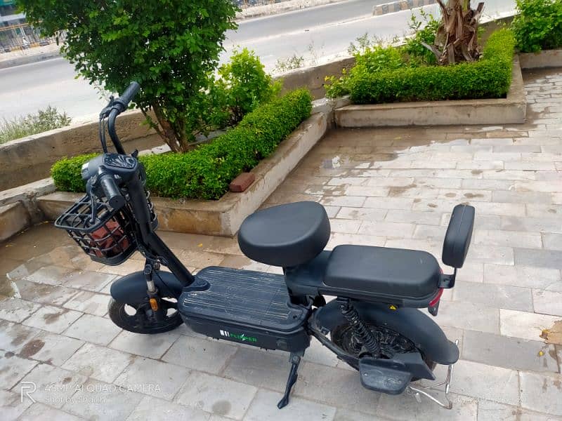 Electric Scooty Available For Sale. . . 4