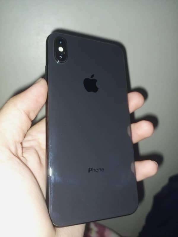 iphone xs max 1