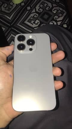 iPhone 15 pro 256 non pta