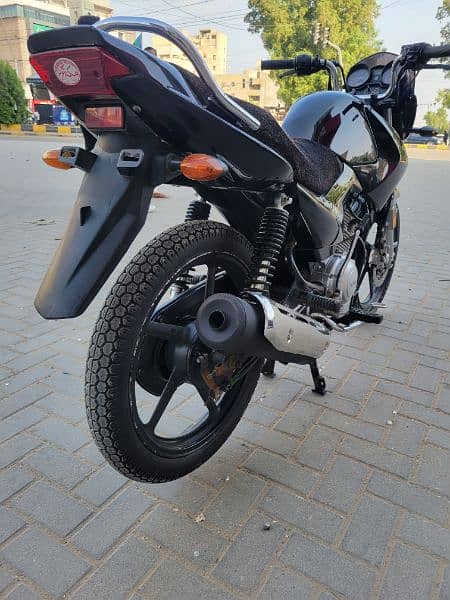 Yamaha YBR-125 - Model_2019- 1st owner karachi Registerd 4