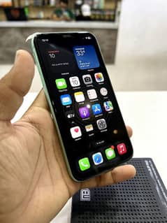 IPhone 11  128 gb waterpack Urgant Sale