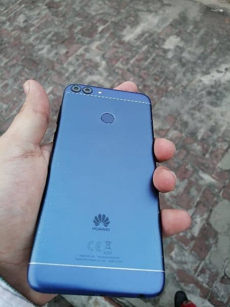 Huawei p smart Slim and Beautiful Mobile Phone. . 1