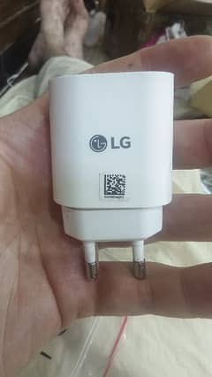 LG 25W PD Charger