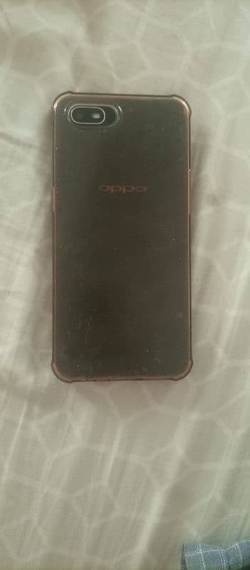 Oppo A1k Mobile box with charger available Koi flute nhi hai 2