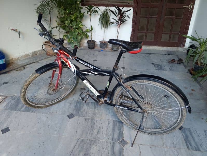 boys bicycle in a good condition with removable backseat 3