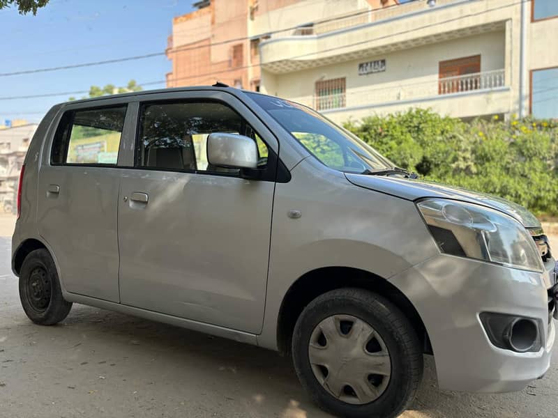 Suzuki Wagon R 2017 14