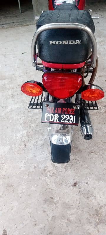 Honda 70 CD 17 model for sale 3