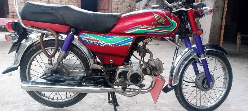 Honda 70 CD 17 model for sale 4