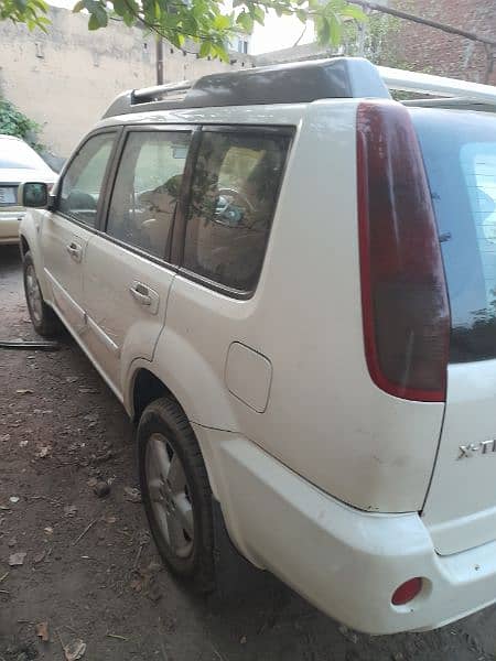 Nissan X Trail 2008 4