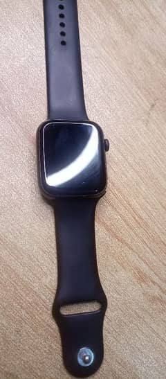 this is a I9 smart watch in working condition no scratches in screen