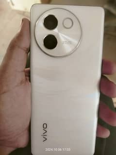 Vivo V30e Box Open 2 Days Used Complete Box