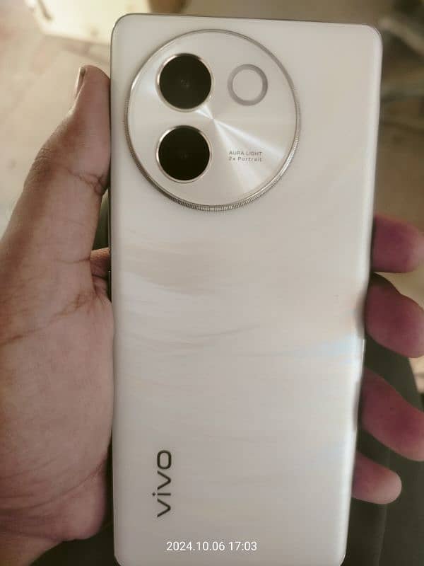 Vivo V30e Box Open 2 Days Used Complete Box 0