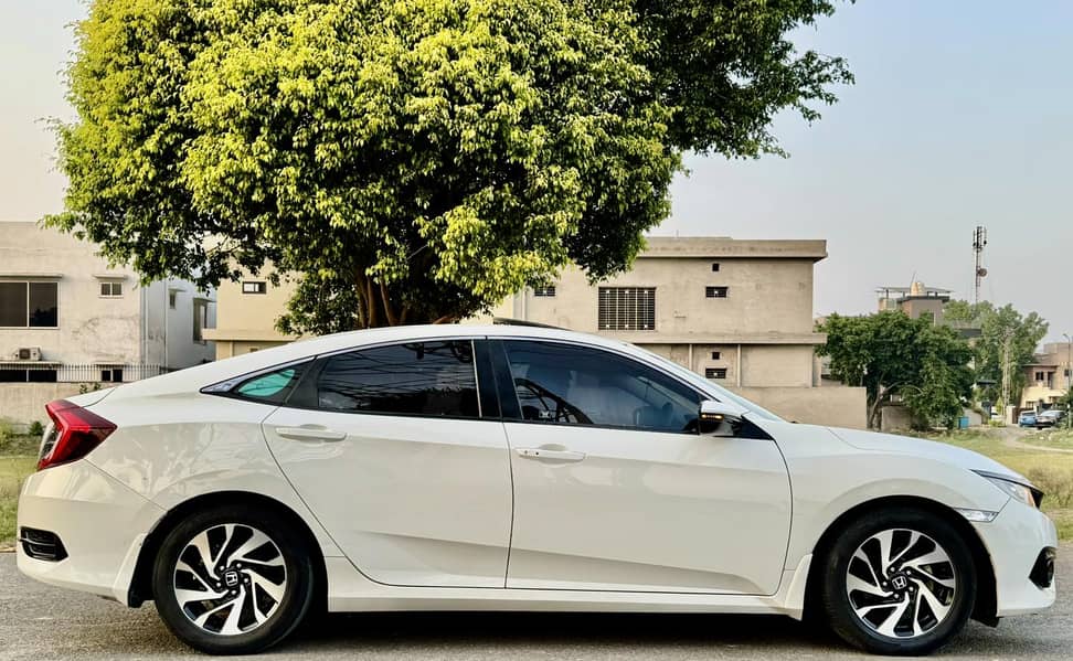 Honda Civic VTi Oriel Prosmatec 2018 UG TOTAL GENUINE 13