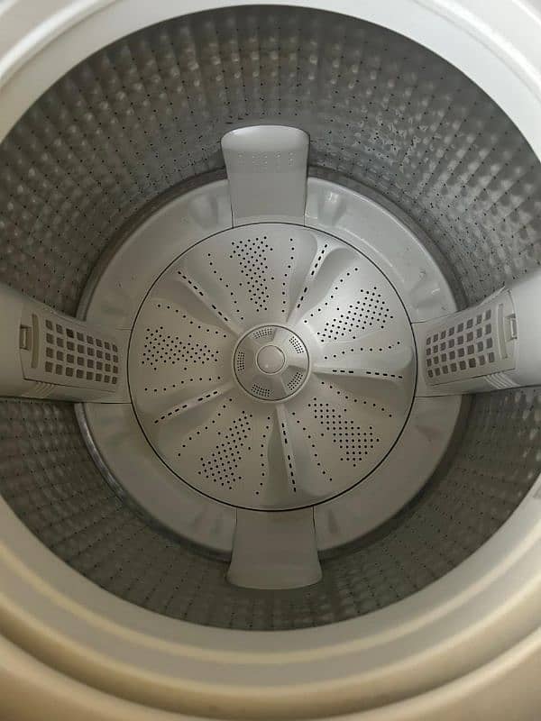 Haier Washing machine just like new 12 kg for sale 8