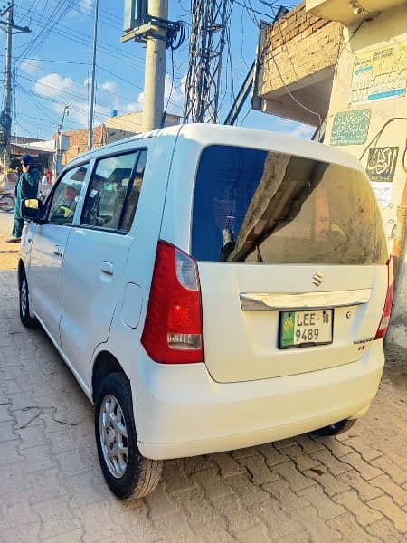 Suzuki Wagon R 2018 4