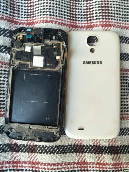 SAMSUNG GALAXY S4 ORIGINAL PANEL AND BACK COVER 1