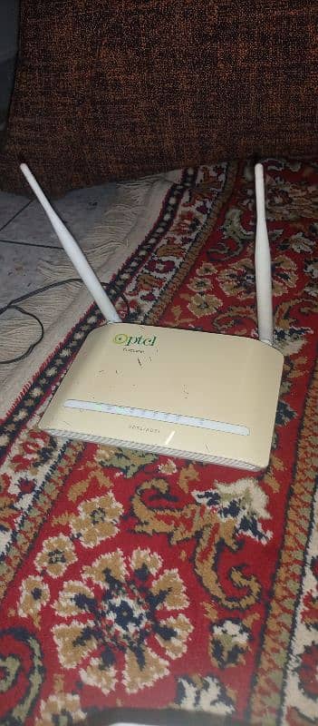 ptcl D-Link model: dsl-g225 USED with Ethernet cable and adapter 0