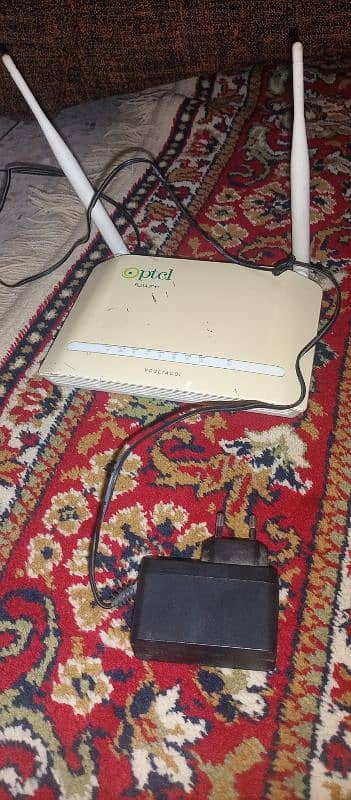 ptcl D-Link model: dsl-g225 USED with Ethernet cable and adapter 1