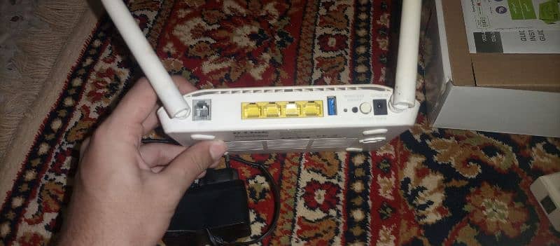 ptcl D-Link model: dsl-g225 USED with Ethernet cable and adapter 3