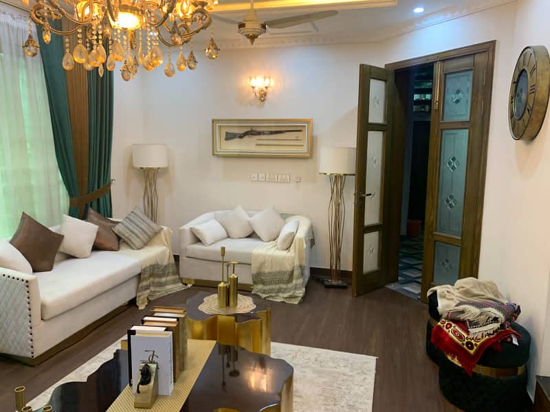 1 kanal stylish fully furnish house for sale available in Valencia Housing Society Lahore 3