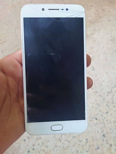 vivo y67 4/64gb 3