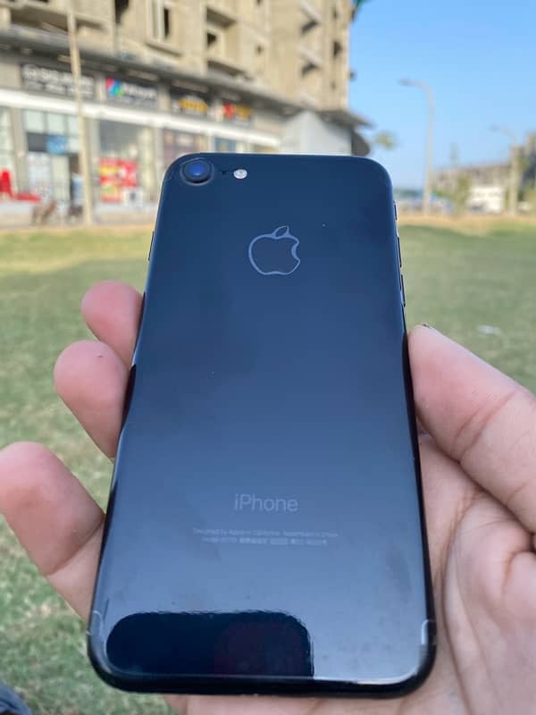 iPhone 7 32gb original Bettry water pack 2