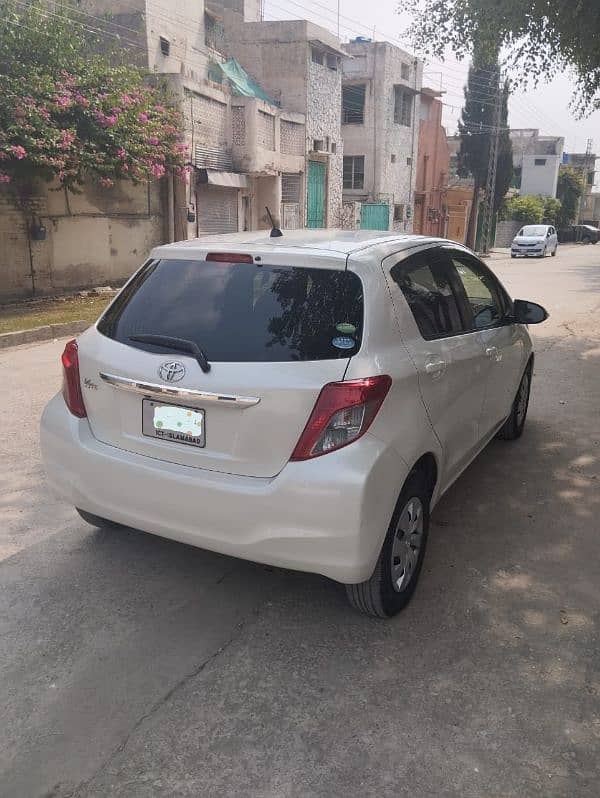 Toyota Vitz 2013 5