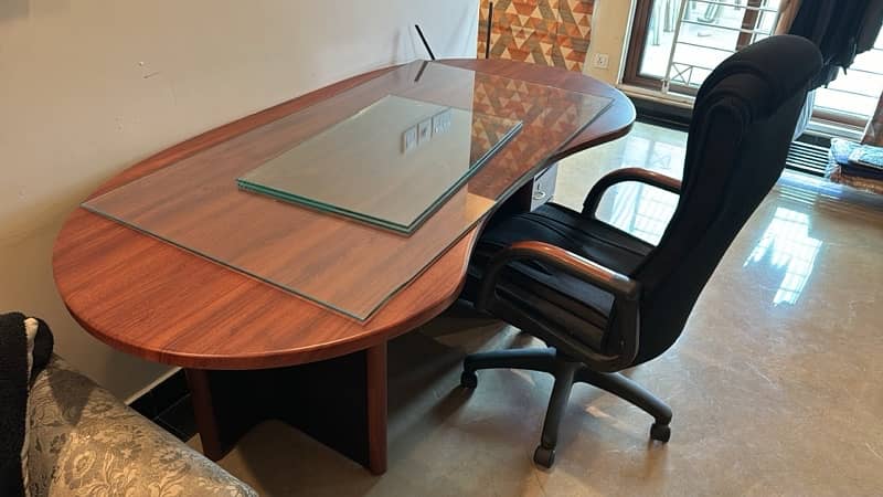 office executive table and chir 1