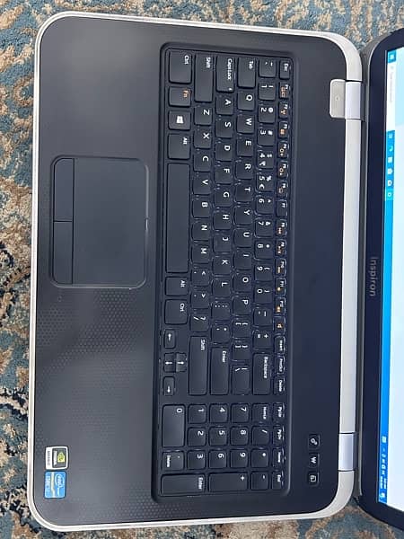 DELL INSPIRON 1.7R Special Edition 9