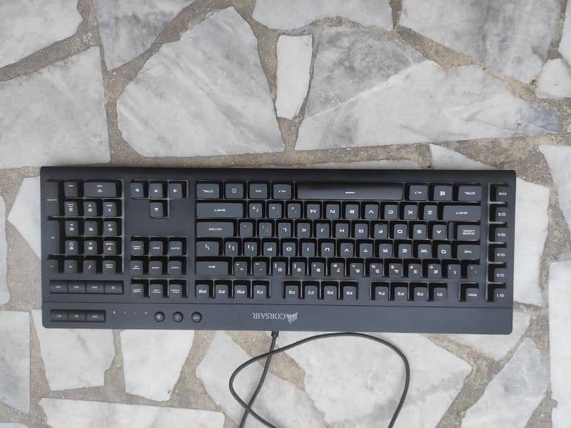 Corsair k55 pro (only keyboard) 1