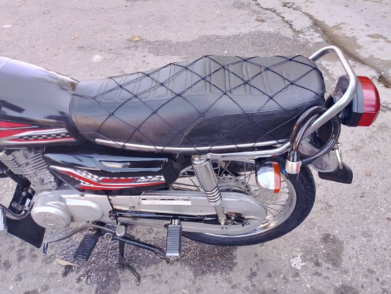 Honda CD 125 Excellent condition very neat and clean for sale 2