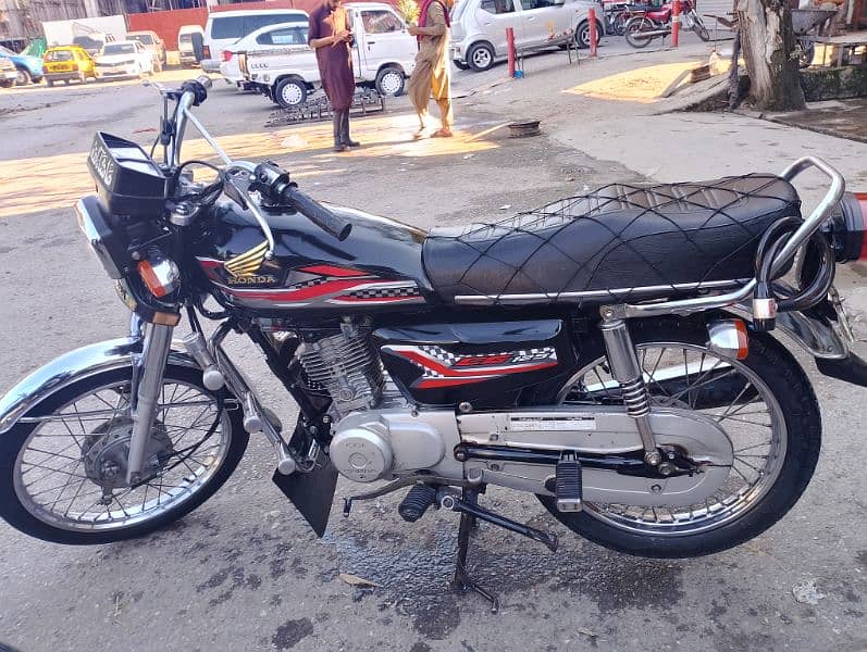 Honda CD 125 Excellent condition very neat and clean for sale 3