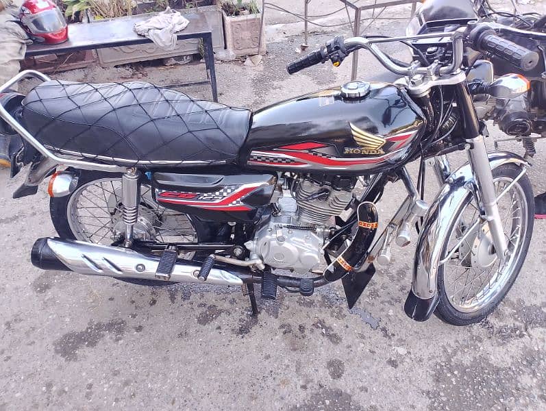 Honda CD 125 Excellent condition very neat and clean for sale 6