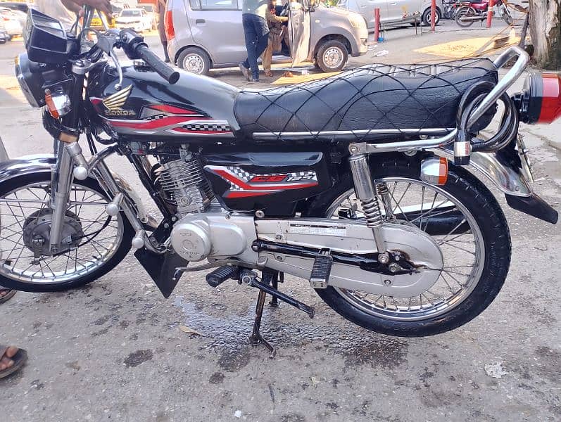 Honda CD 125 Excellent condition very neat and clean for sale 9