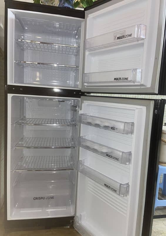 Mint Condition PEL 02550 Inverter Refrigerator for Sale! 3