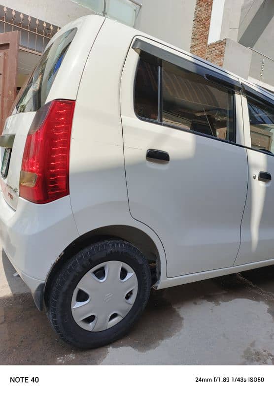 Suzuki Wagon R 2018 14