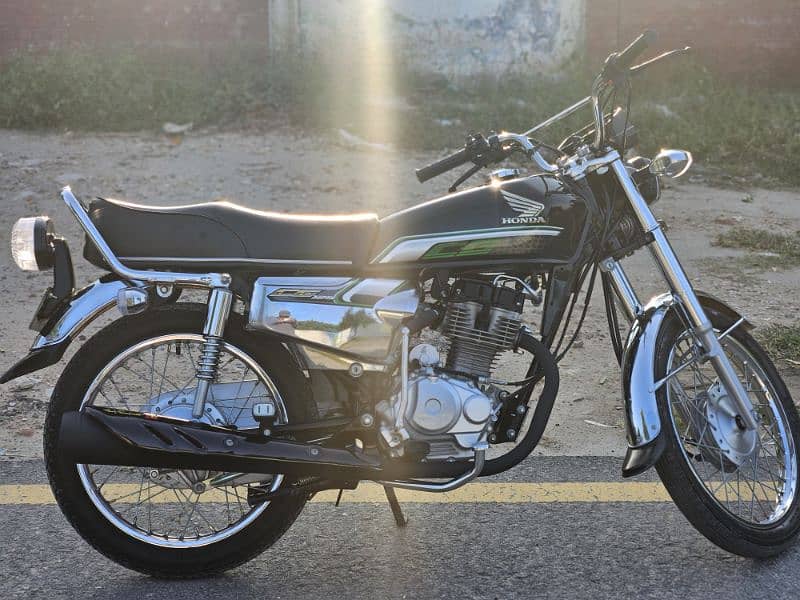 Honda 125 SE 22/23 4