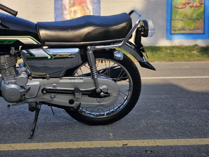 Honda 125 SE 22/23 12