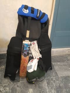 Cricket Batting Kit. Bat , Pad, Gloves, Bag , Halmet, Thai