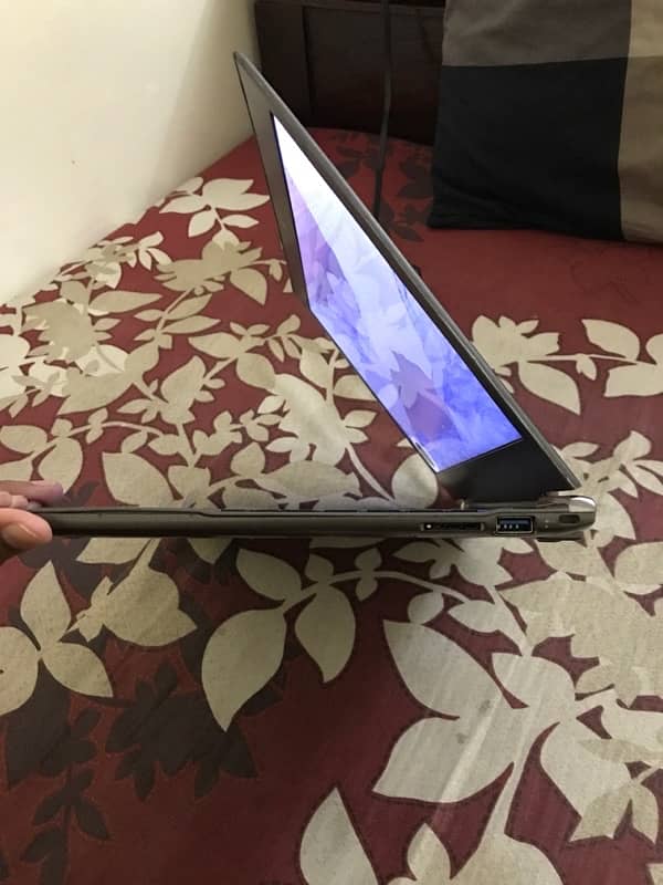 Toshiba Laptop 2